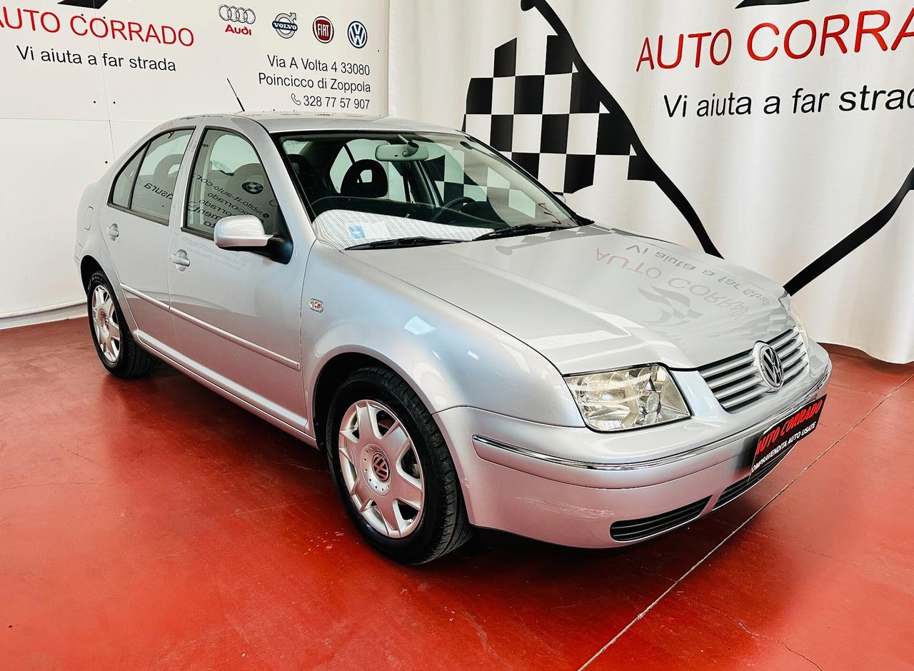 Volkswagen Bora 1.6 105CV 16V cat Highline