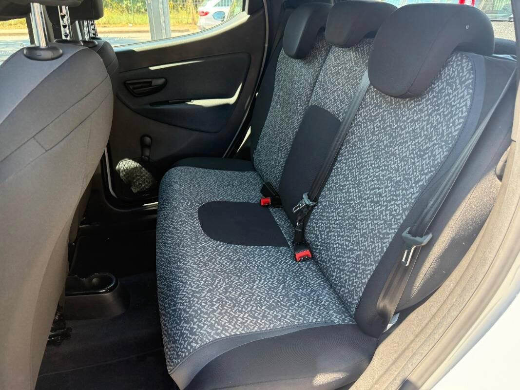 Lancia Ypsilon III 1.2 Silver Gpl 69cv