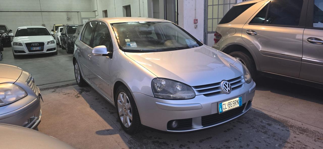 Volkswagen Golf 1.6 16V FSI 5p. Comfortline