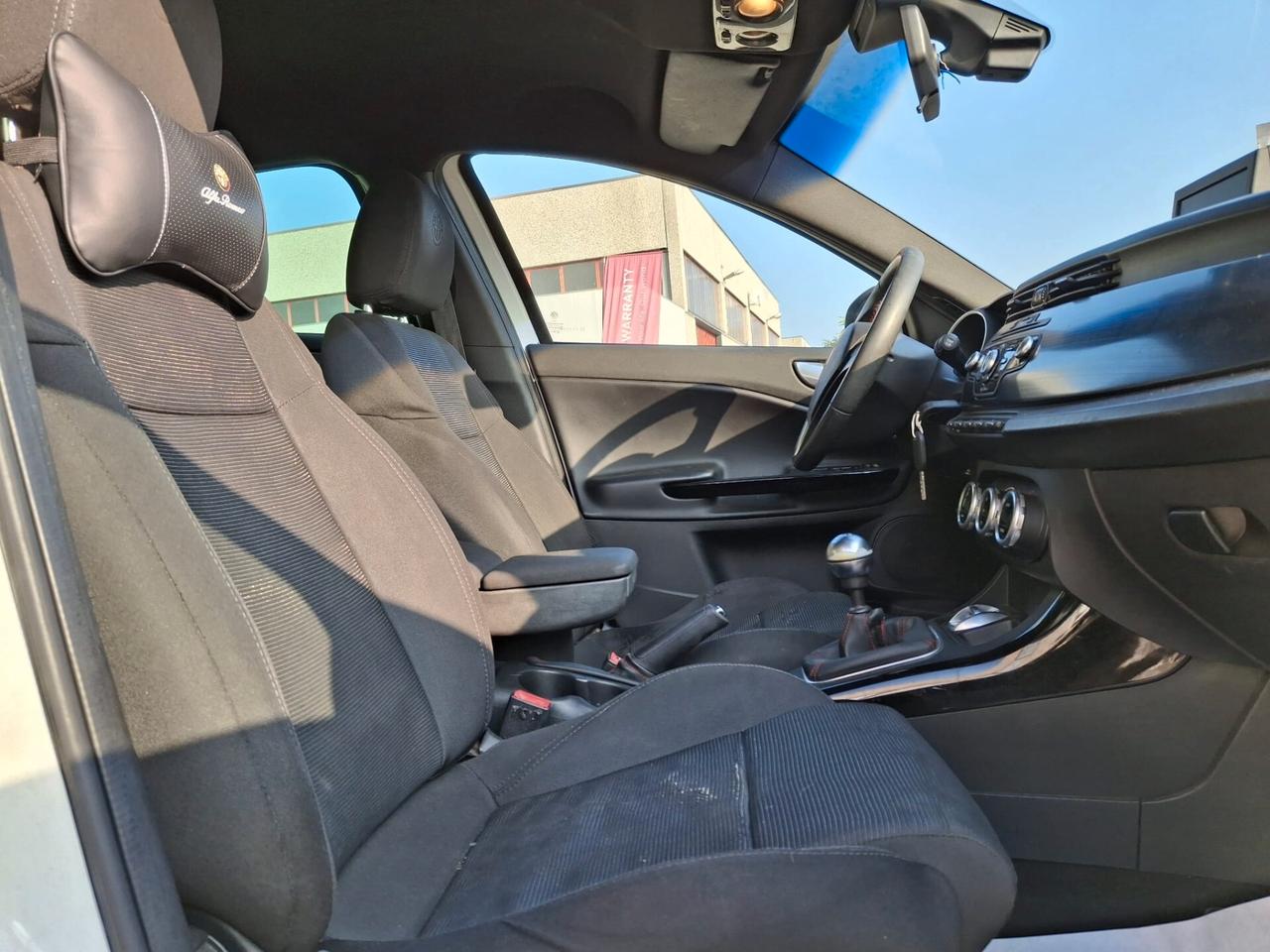 Alfa Romeo Giulietta 1.6 JTDm-2 105 CV Distinctive