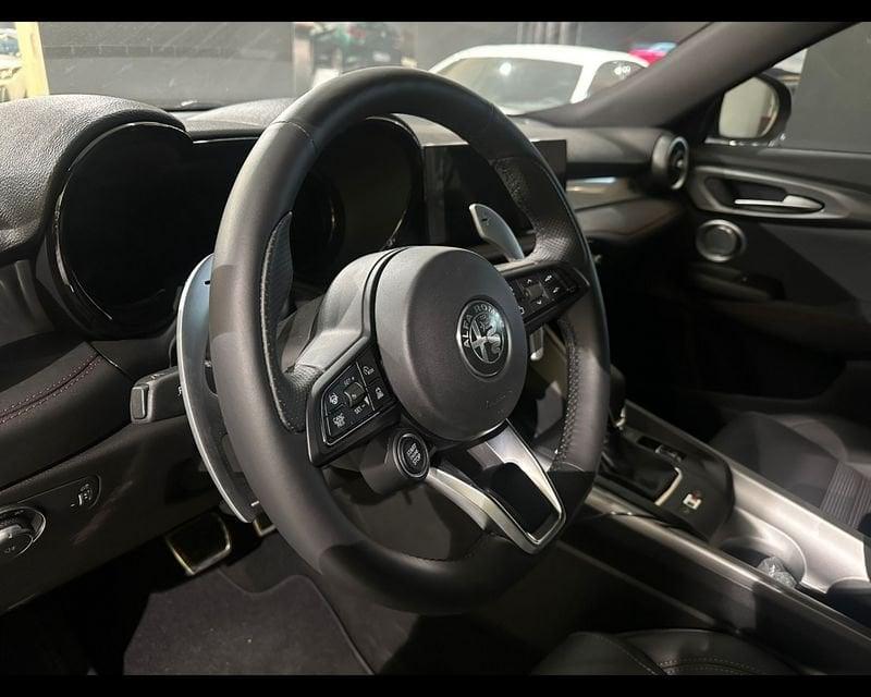 Alfa Romeo Tonale My24 Hybrid 160cv Tributo Italiano