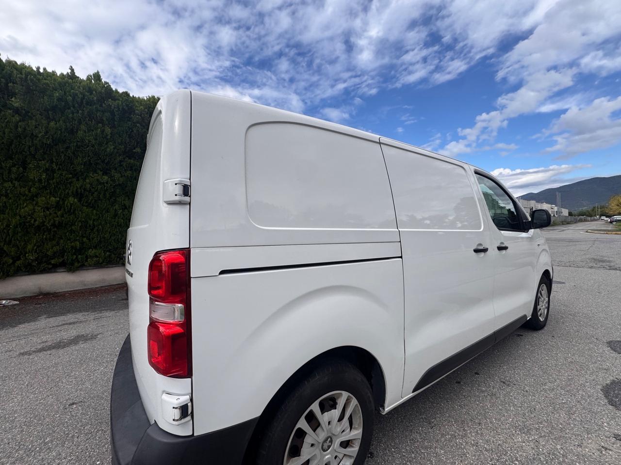 Peugeot Expert BlueHDi 100 PC-TN Combi Compact