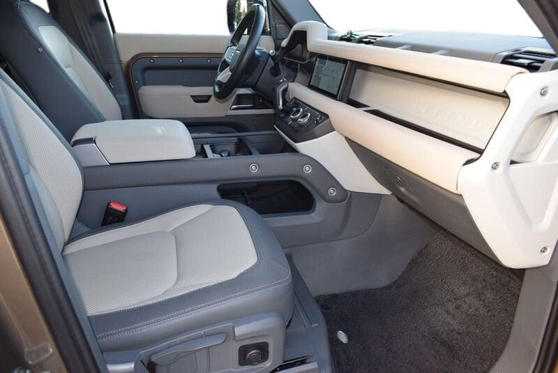 Land Rover Defender Defender 110 3.0D I6 250 CV AWD Auto X-Dynamic S