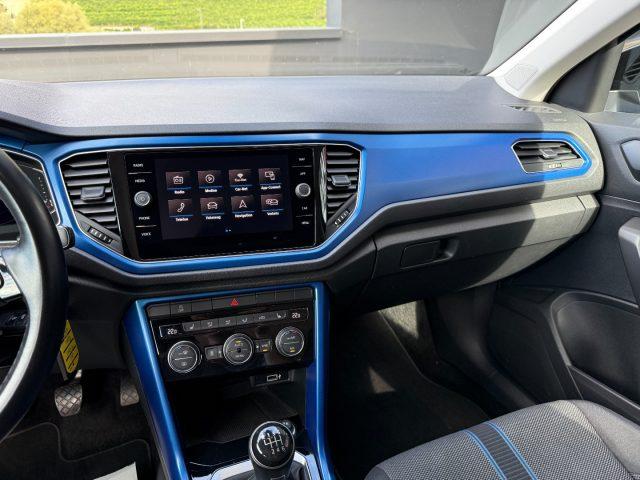 VOLKSWAGEN T-Roc 1.6 TDI Style GANCIO ACC Navi 17" Bluetooth