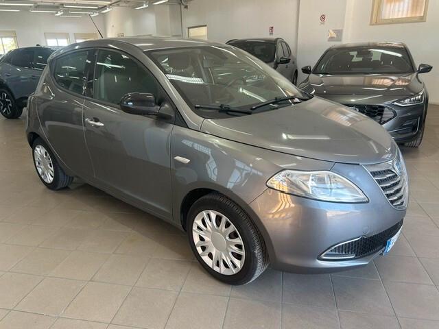 Lancia Ypsilon 1.2 69 CV 5 porte Gold