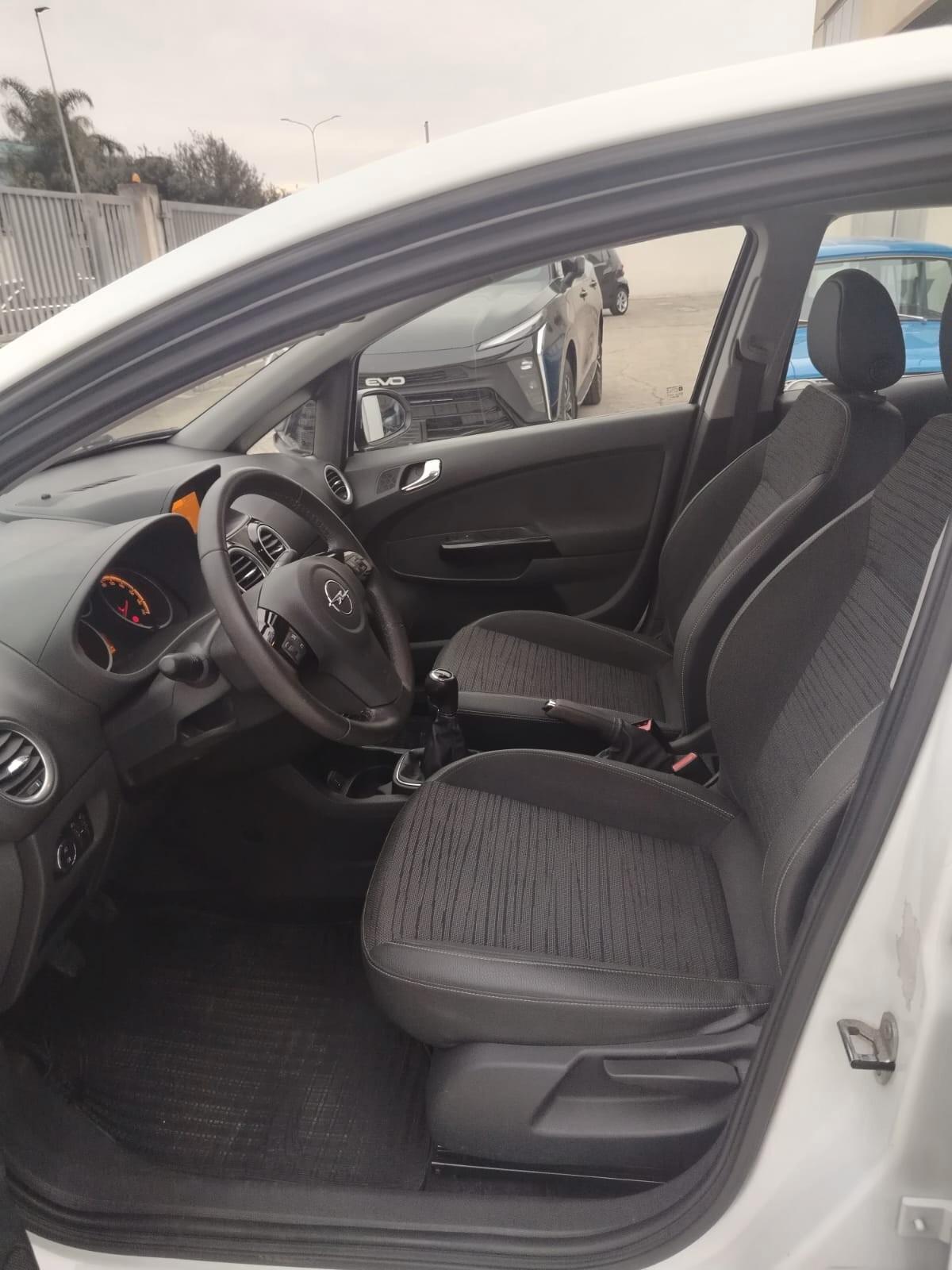 Opel Corsa 1.2 85CV 5 porte GPL