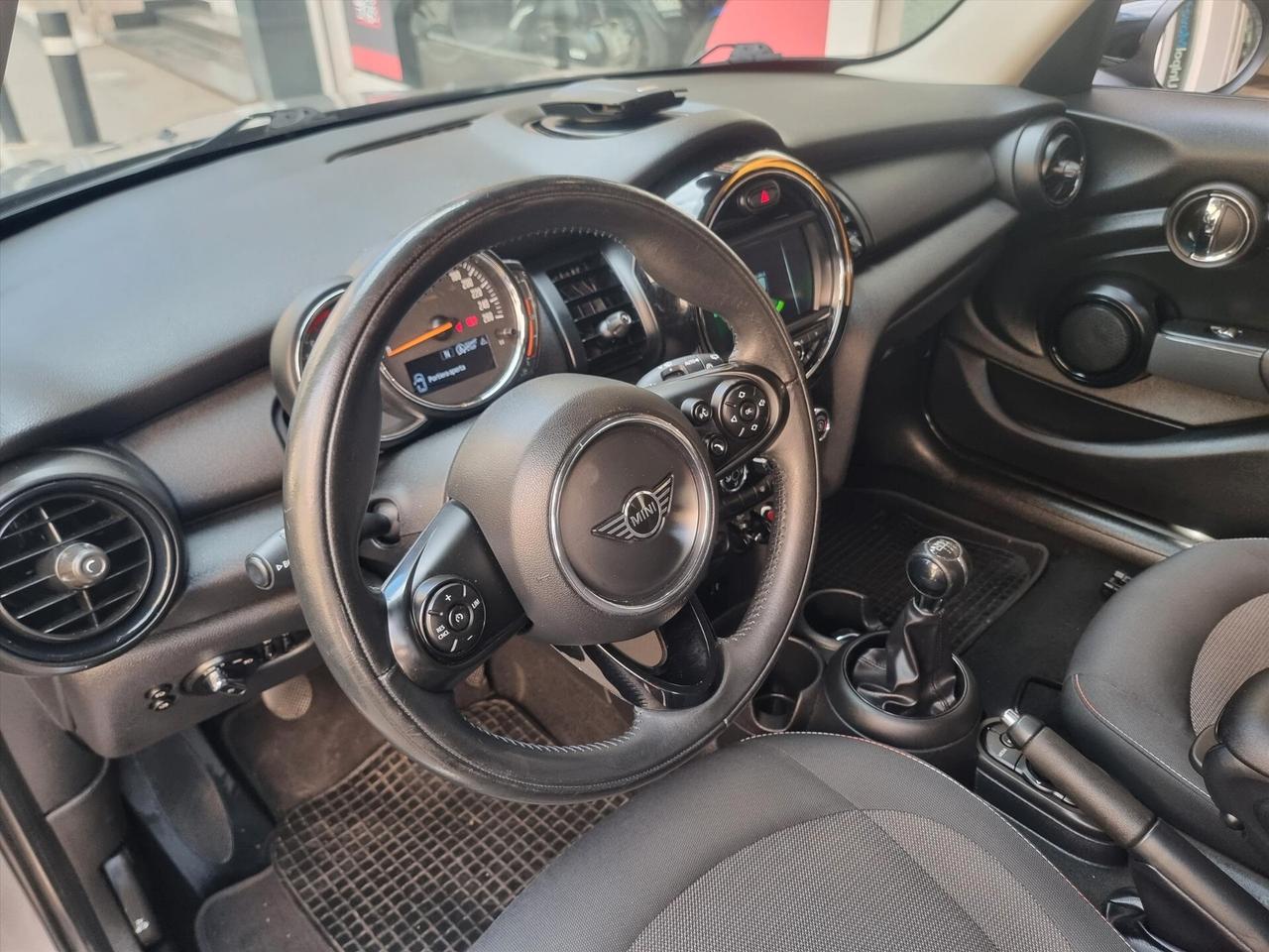 Mini 1.5 One 75 CV X NEO PATENTATI TETTO APIRBILE
