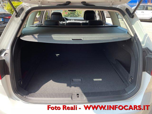 VOLKSWAGEN Passat Variant 2.0 TDI Business BlueMotion Tech. PROMO !!