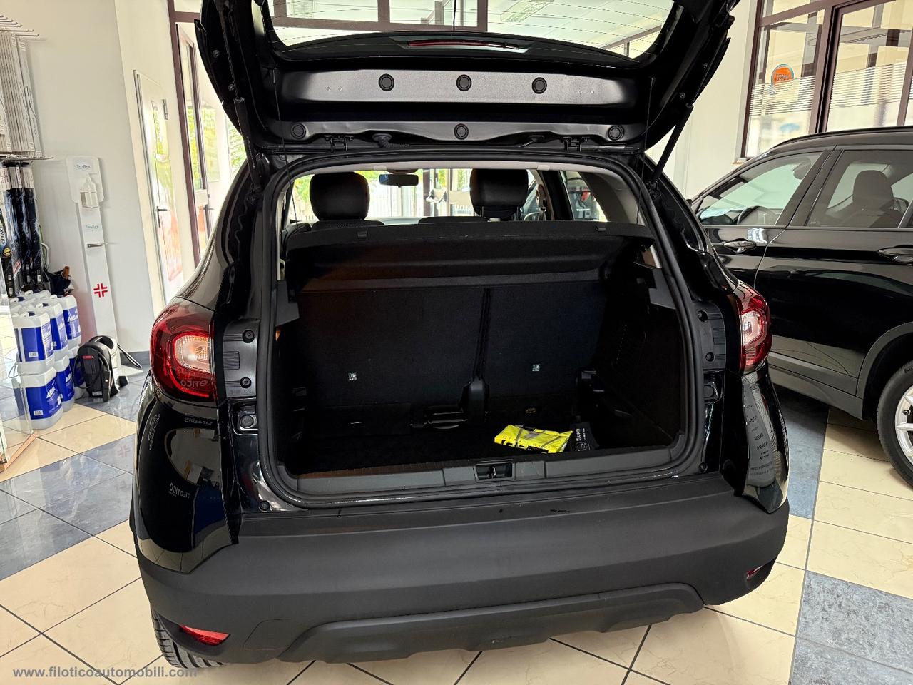 RENAULT Captur dCi 8V 90 CV Life BLUETOOTH - TAGLIANDATA