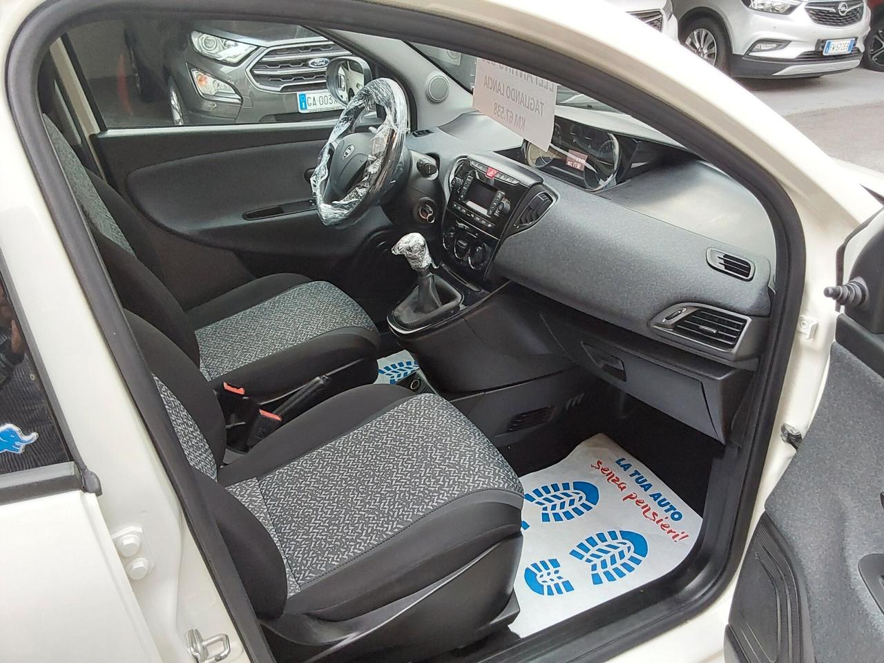 Lancia Ypsilon 1.2 69 CV Elefantino Blu