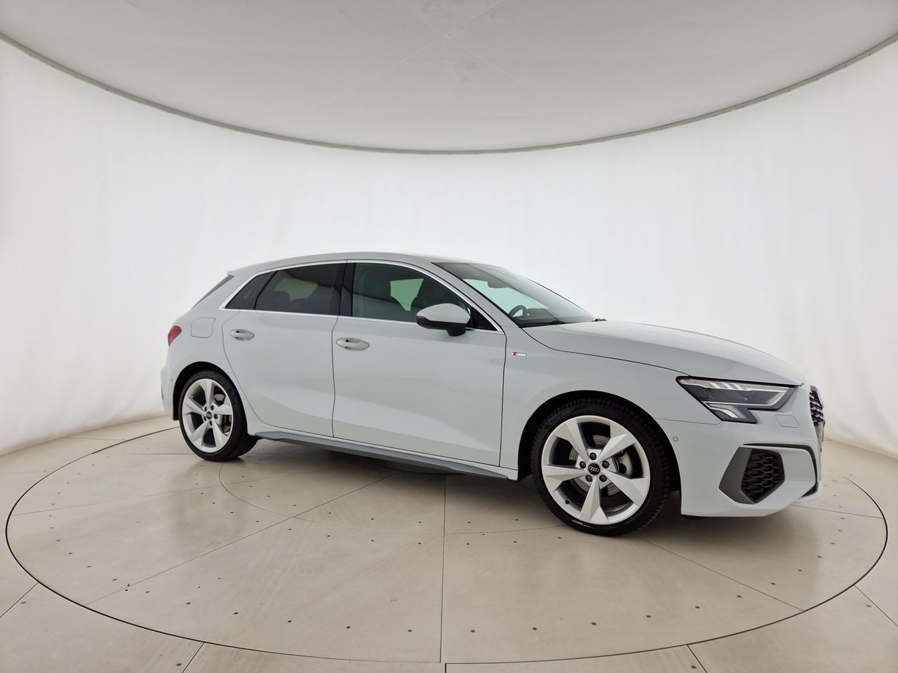 Audi A3 sportback 35 2.0 tdi s line edition s-tronic