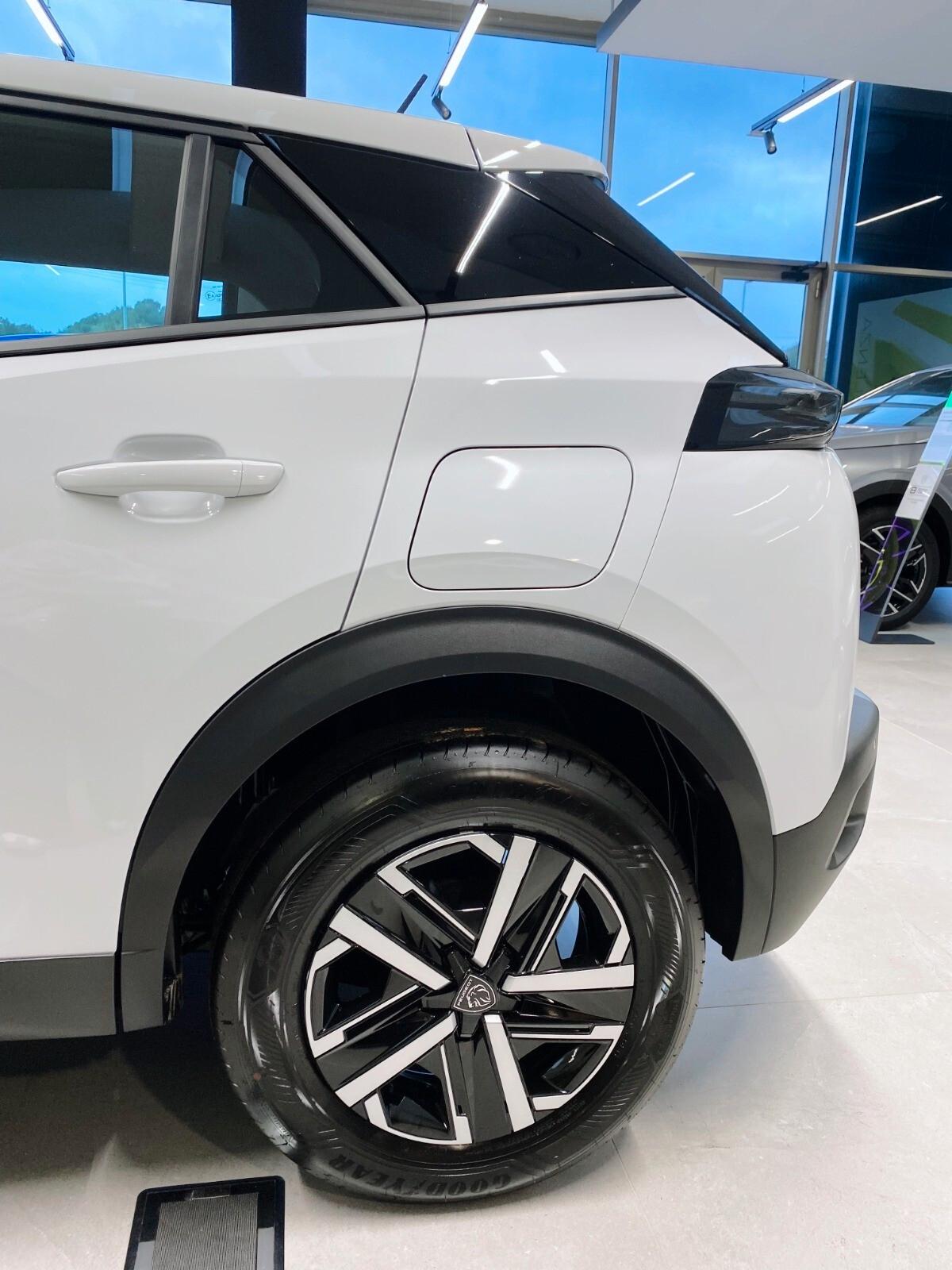 Peugeot 2008 Hybrid 145 e-DCS6 Style