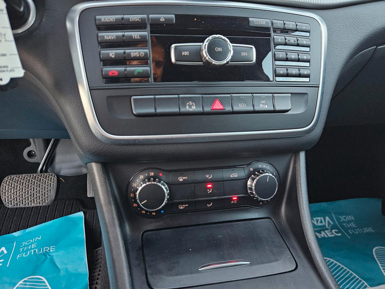 Mercedes-benz CLA 200 Berlina automatico