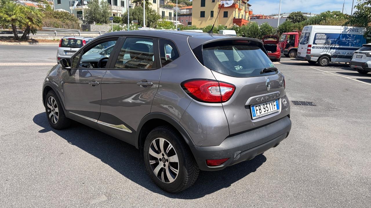 Renault Captur dCi 8V 90 CV EDC Start&Stop Energy Iconic