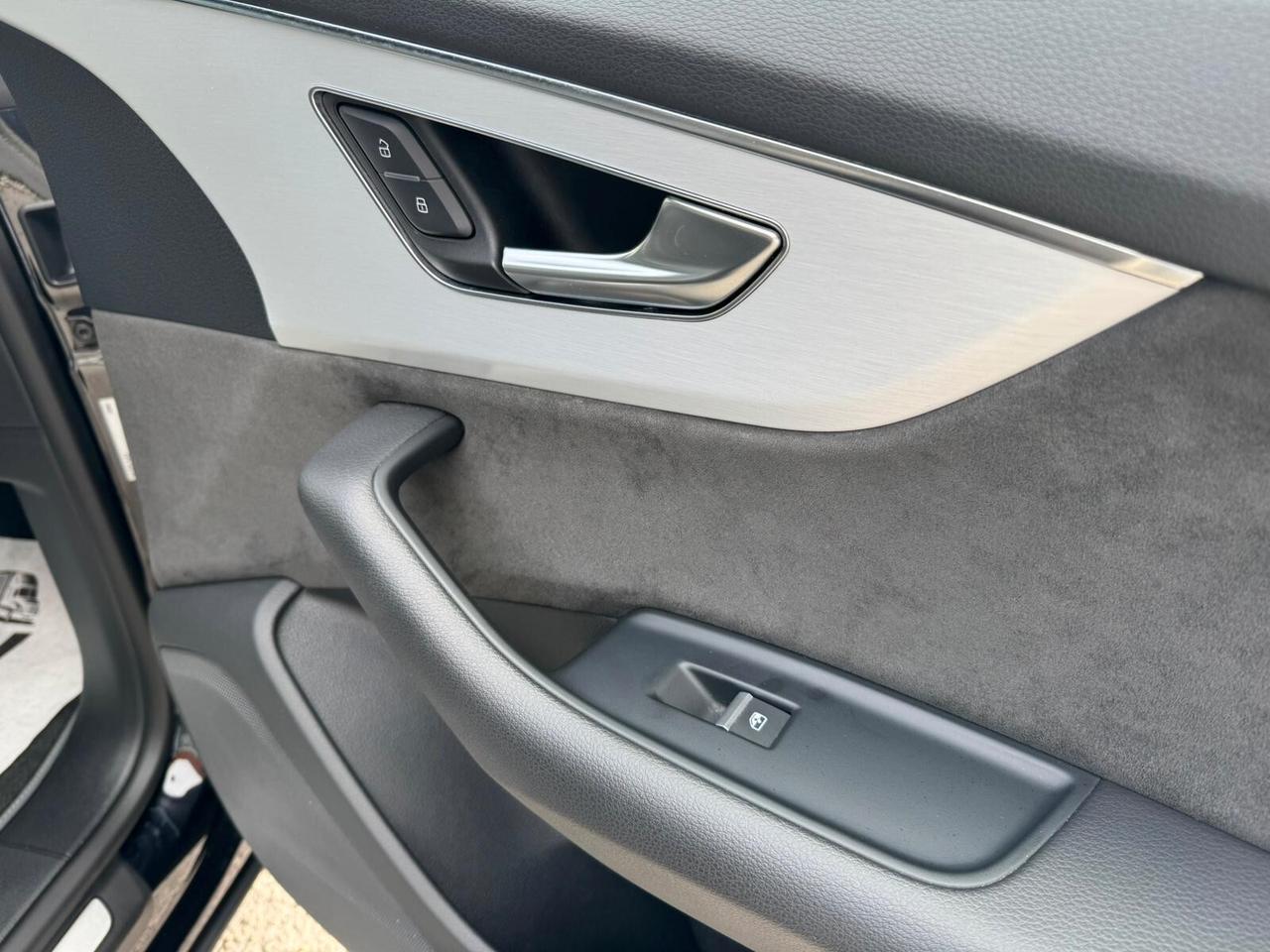 Audi Q8 50 TDI 286 CV quattro tiptronic Sline garanzia