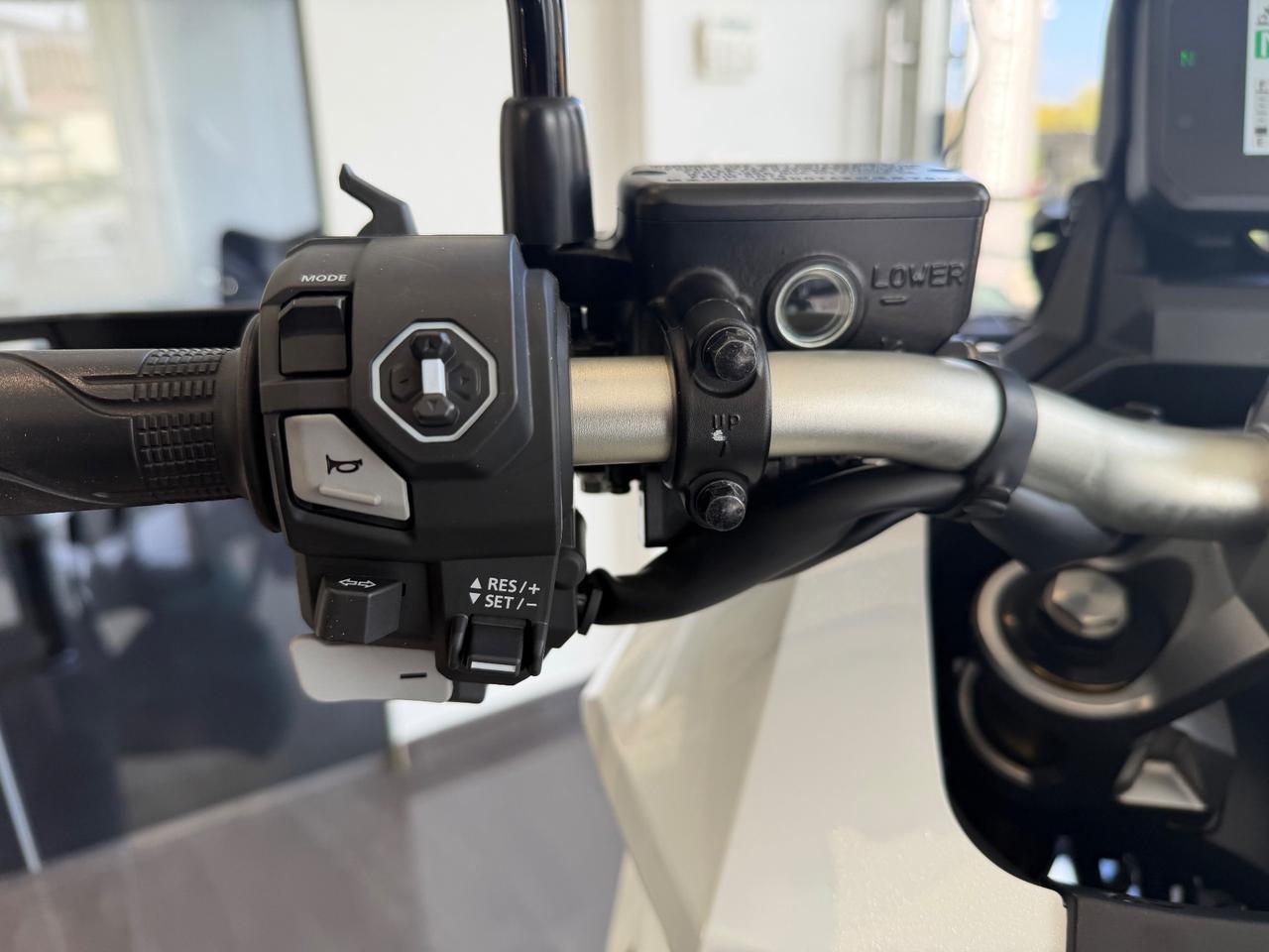 Honda X-ADV 750 advenure garanzia casa madre