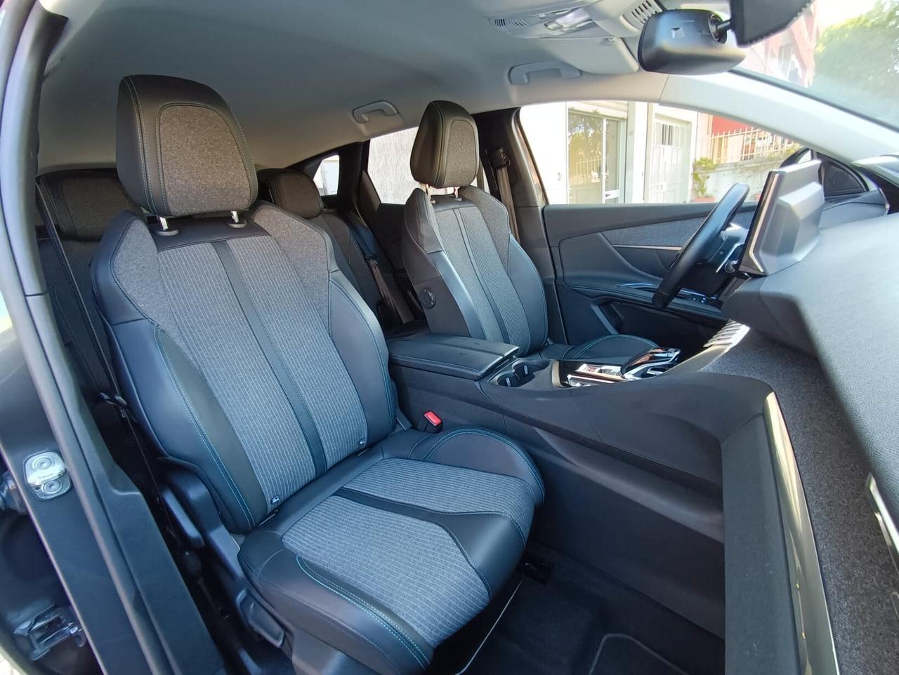 Peugeot 3008 BlueHDi 130 S&S Allure Pack