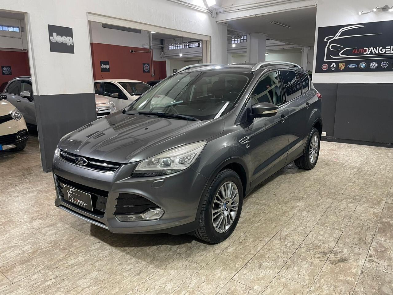 Ford Kuga 2.0 TDCI 140 CV 4WD Powershift Titanium