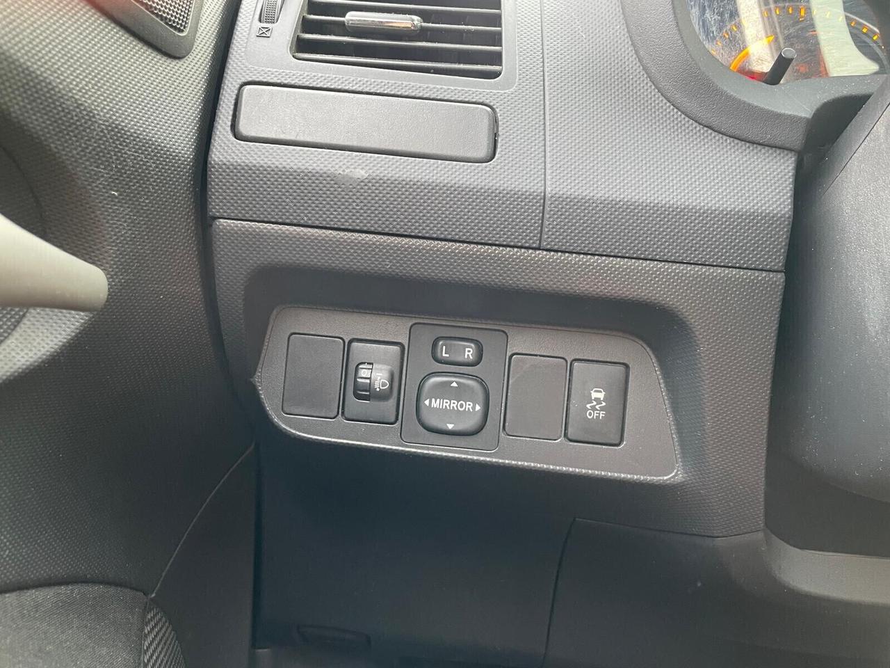 Toyota Auris 2.0 DIESEL 5 porte IN OTTIME CONDIZIONI