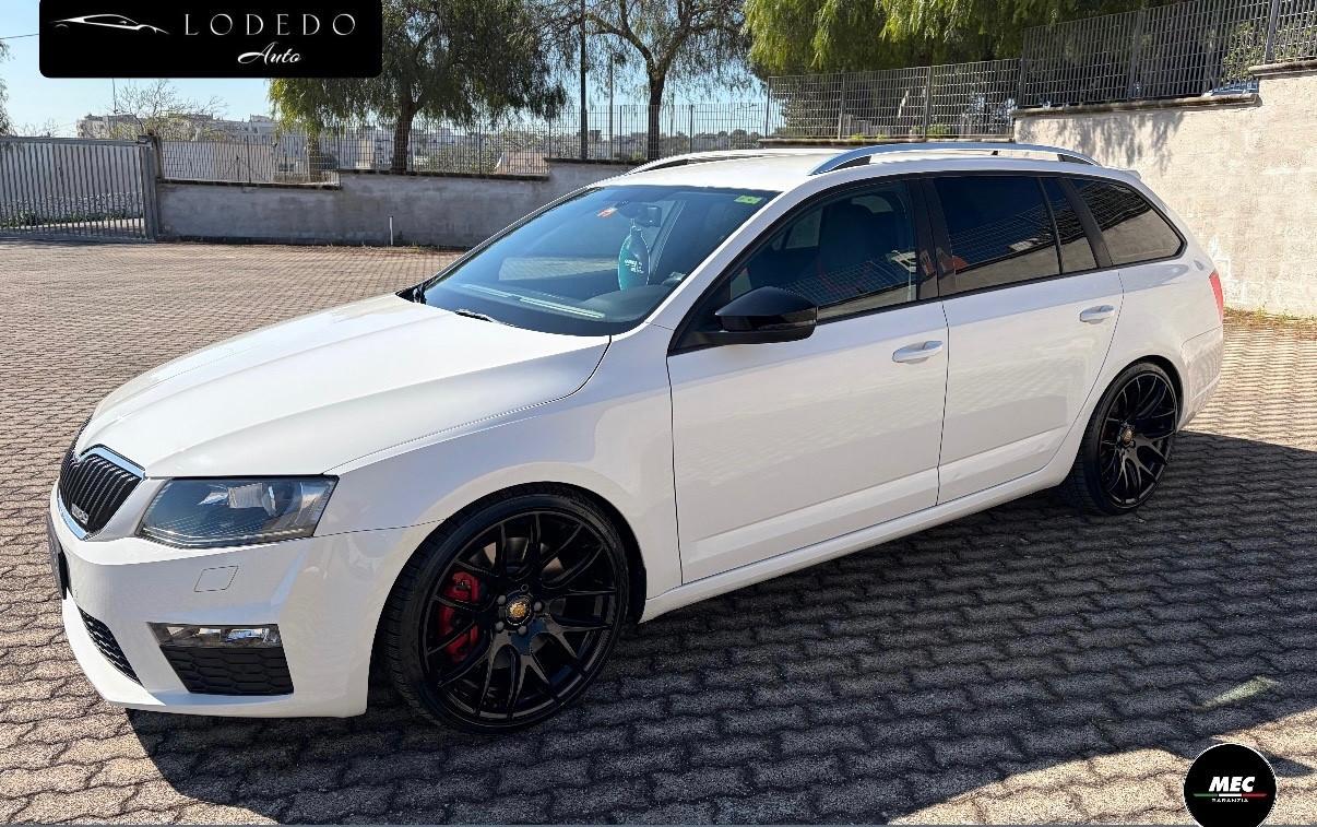Skoda Octavia 2.0 TDI Wagon RS - 2013 “Bellissima”