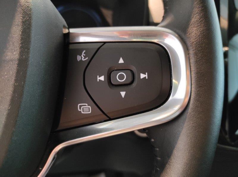 VOLVO XC40 (2017-->) - XC40 T5 Recharge Plug-in Hybrid Inscription Expression