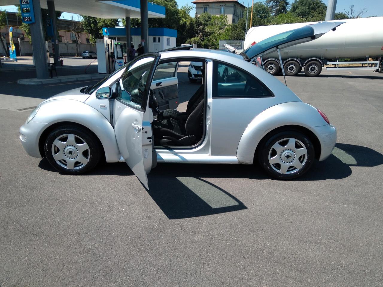 Volkswagen New Beetle 1.9 TDI 90cv xneopatentati