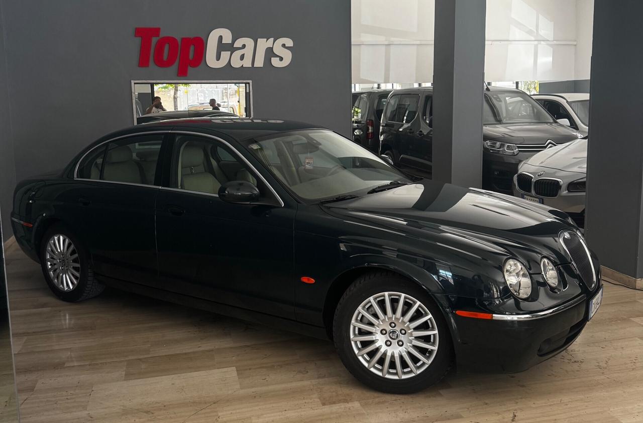 Jaguar S-Type 2.7 diesel V6 Executive