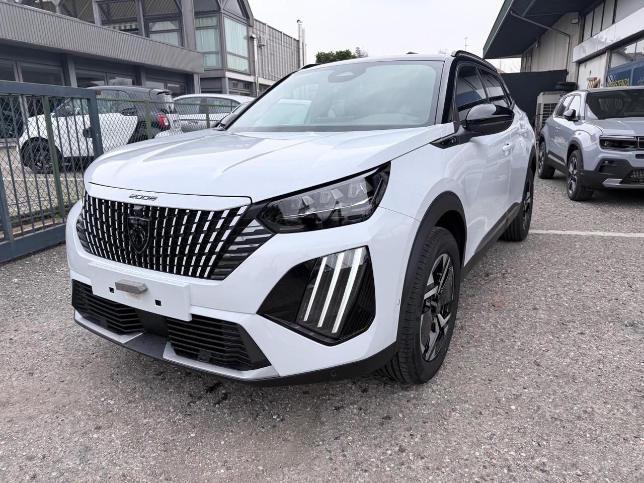 Peugeot 2008 2008 1.2 hybrid GT 145cv e-dcs6