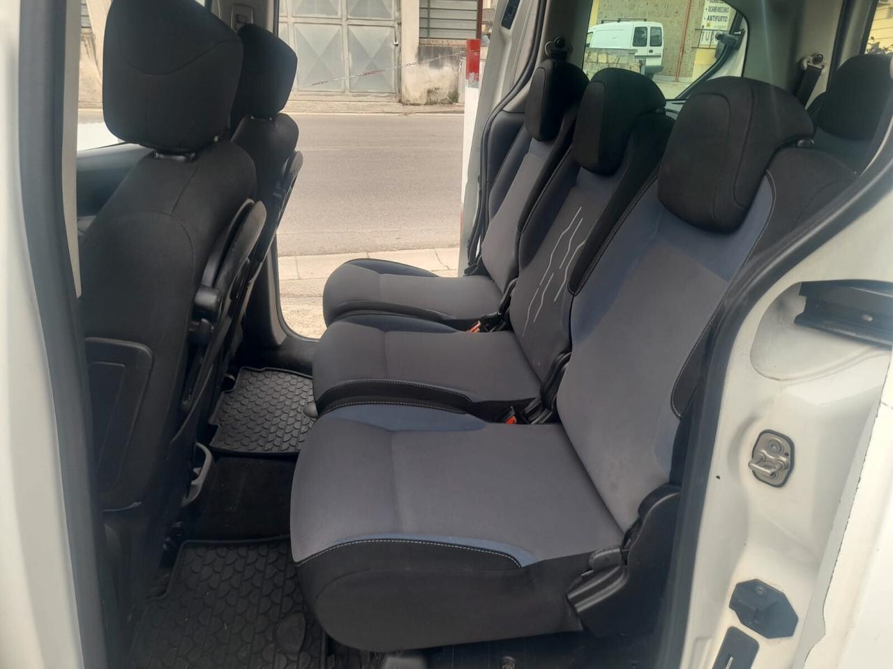 Peugeot Partner 1.6cc diesel 7 posti con garanzia-2014