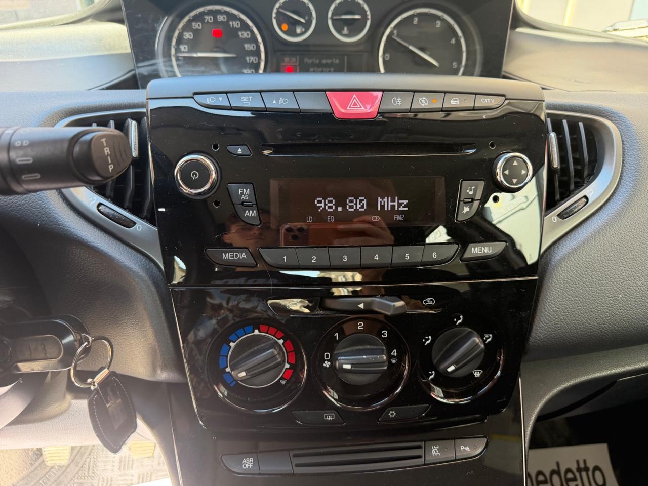 Lancia Ypsilon 1.3 MJT 16V 95 CV S&S Gold 2011