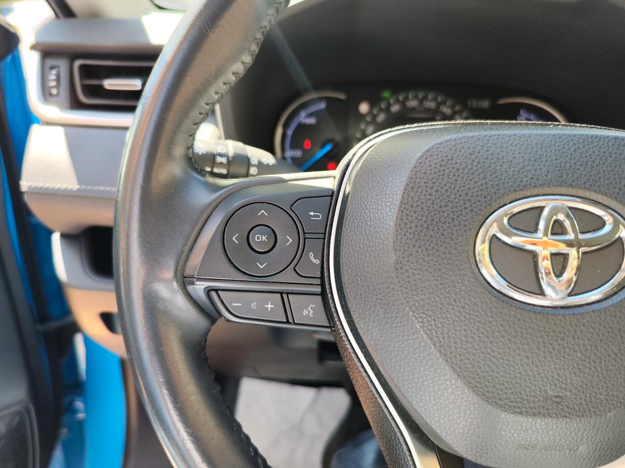 Toyota RAV4 2.5 HV (218CV) E-CVT AWD Business