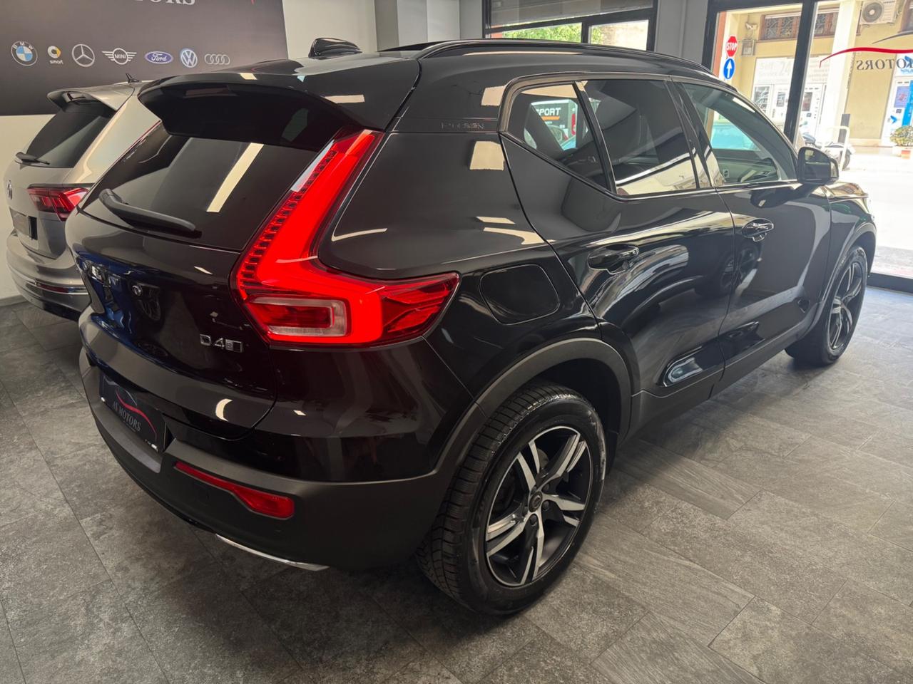 Volvo XC40 D4 2.0 190 Cv AWD R-design Tetto apribile