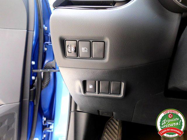 TOYOTA C-HR 1.8 Hybrid E-CVT Business