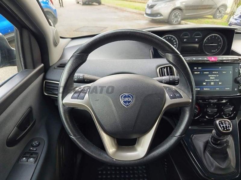 Lancia Ypsilon Ypsilon 1.0 firefly hybrid Gold s&s 70cv 5p.ti