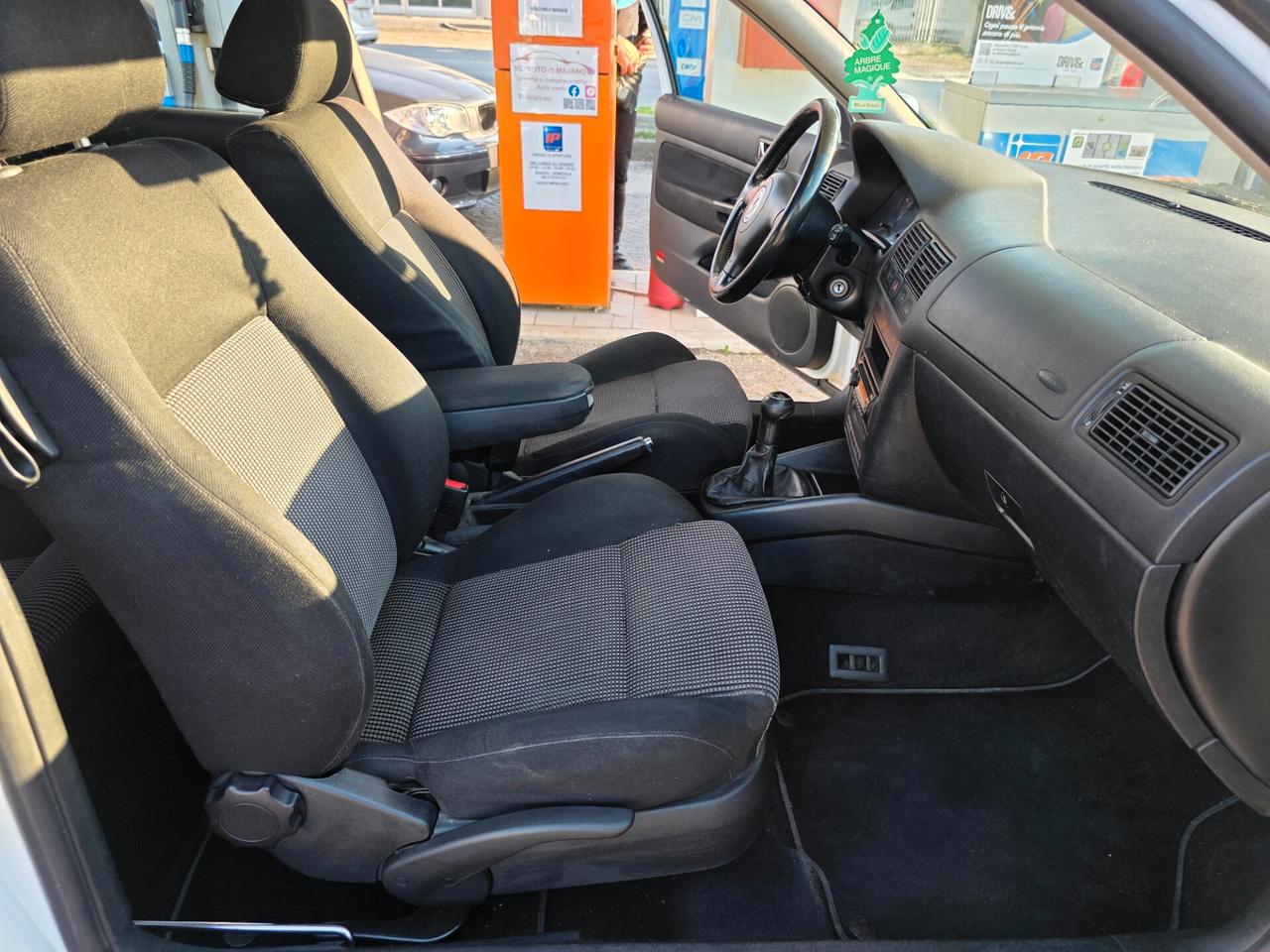 Volkswagen Golf 1.9 TDI/115 CV cat 3 porte Highline 401.000km