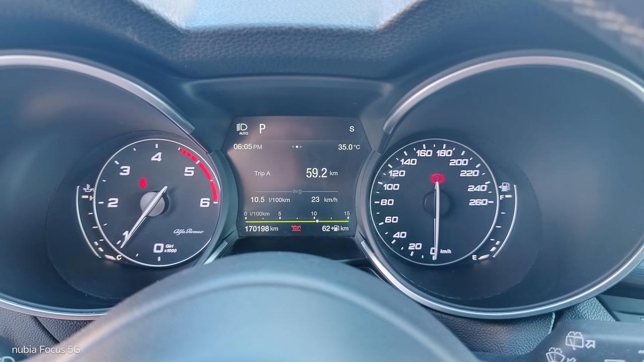 Alfa Romeo Stelvio 2.2 Executive * 180 CV * Navi * Pelle * Garantita 12 Mesi