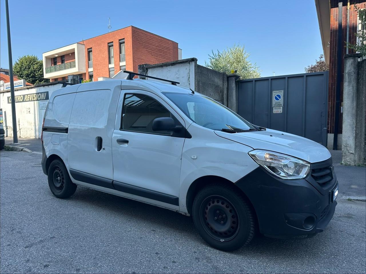 Dacia Dokker 1.6 GPL - anno 2017 euro 6 - 100 mila km