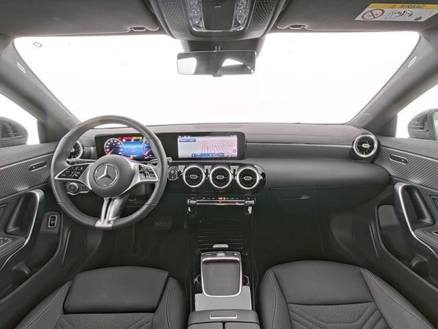 MERCEDES-BENZ CLA 180 Automatic Progressive Advanced