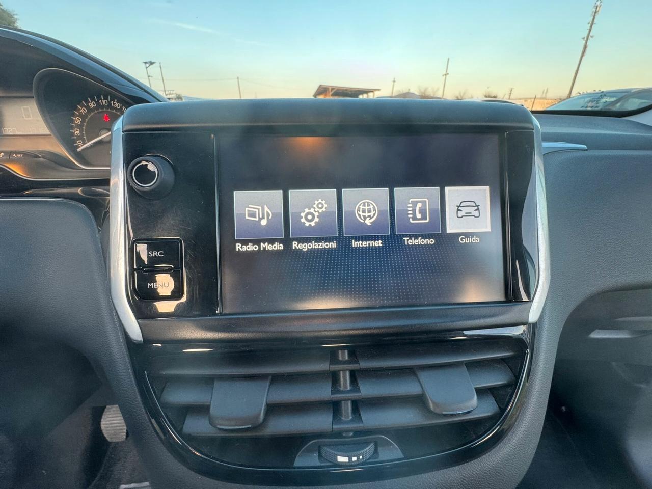 Peugeot 208 1.2 del 2016 5 porte SOLO 121.000 KM