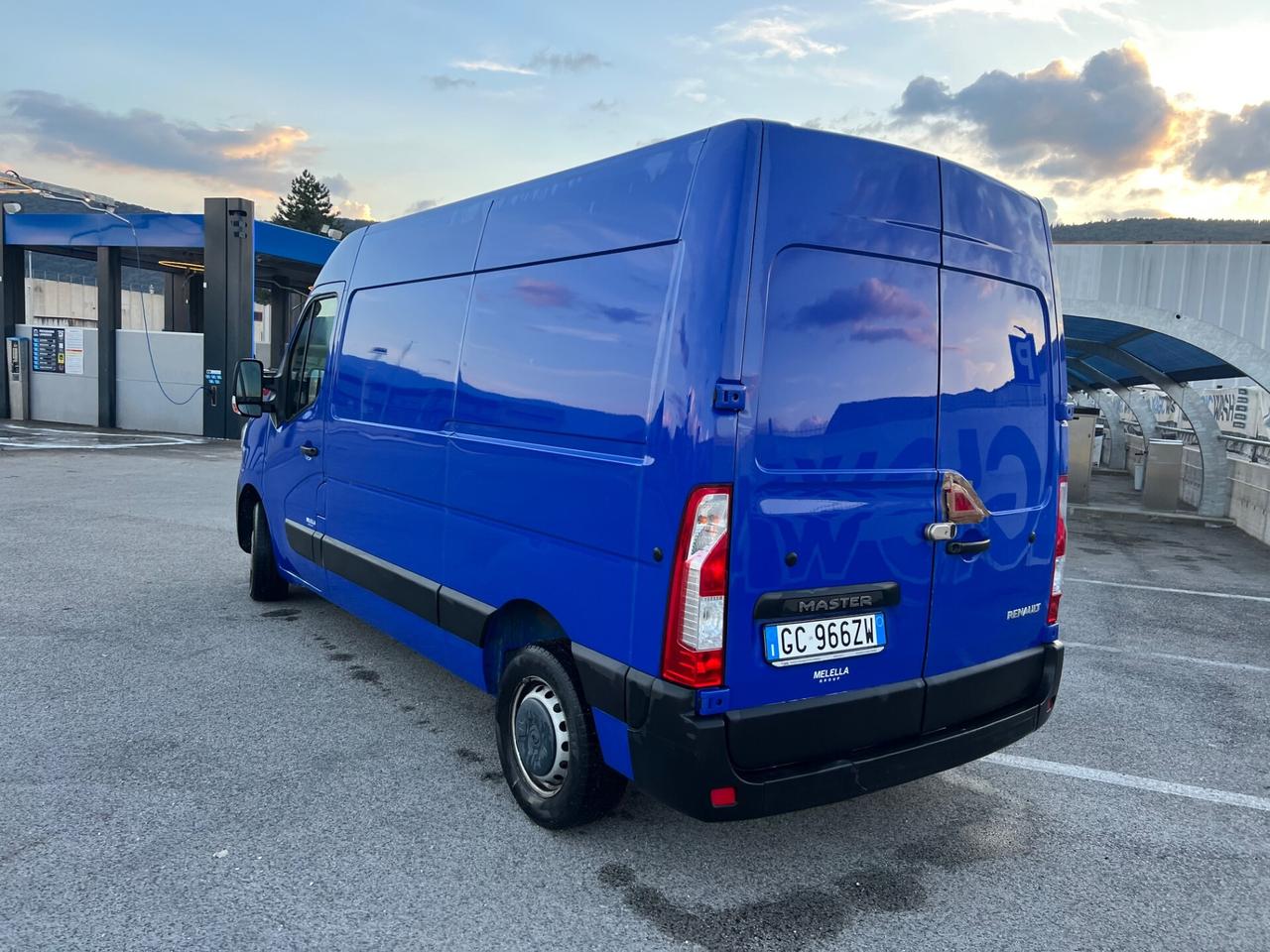 Renault master