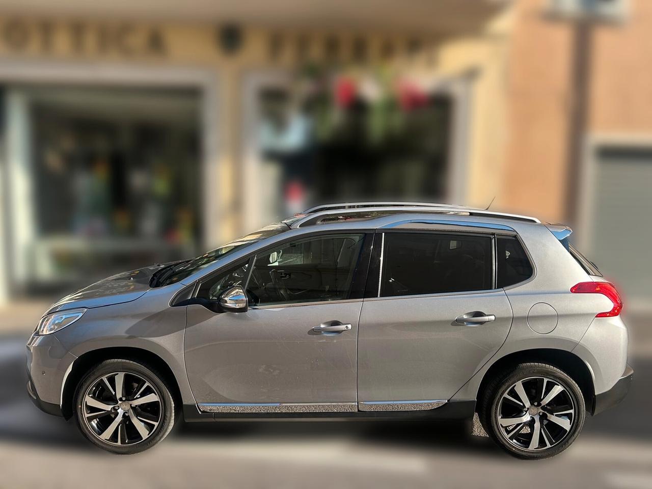 Peugeot 2008 1.6 bluehdi 120cv - ANCHE PER NEOPATENTATI