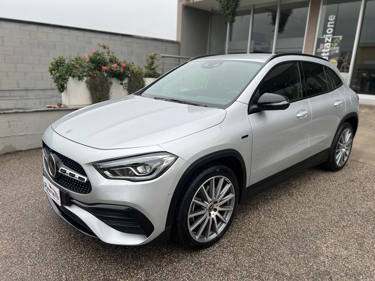 Mercedes-benz GLA 250 e phev (eq-power) Premium AMG AUTO NIGHT PERFETTA!