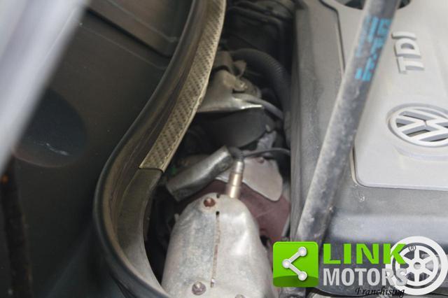 VOLKSWAGEN Passat Var. 2.0 TDI Highline Blue M.Tech.