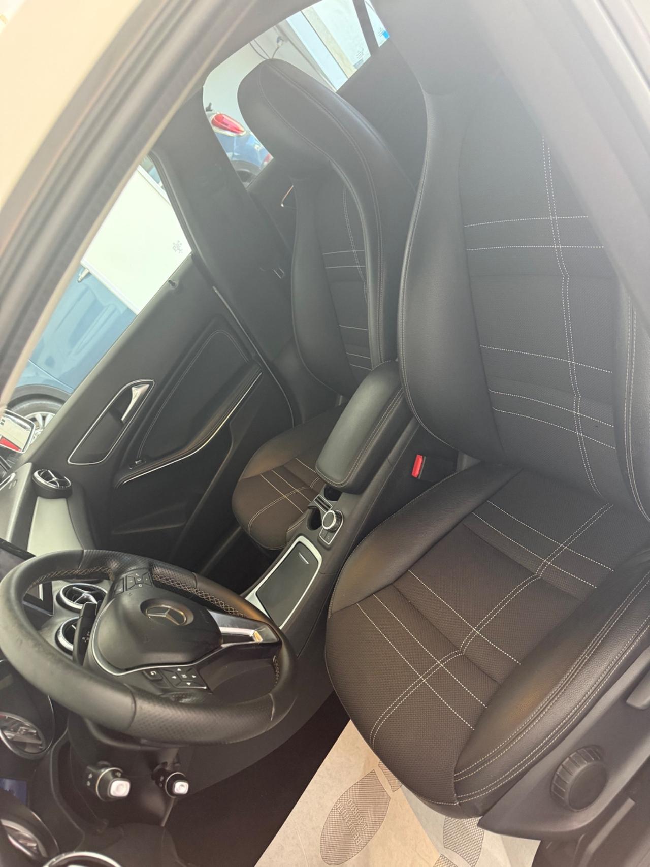 Mercedes-benz CLA 220 CDI Automatic Premium