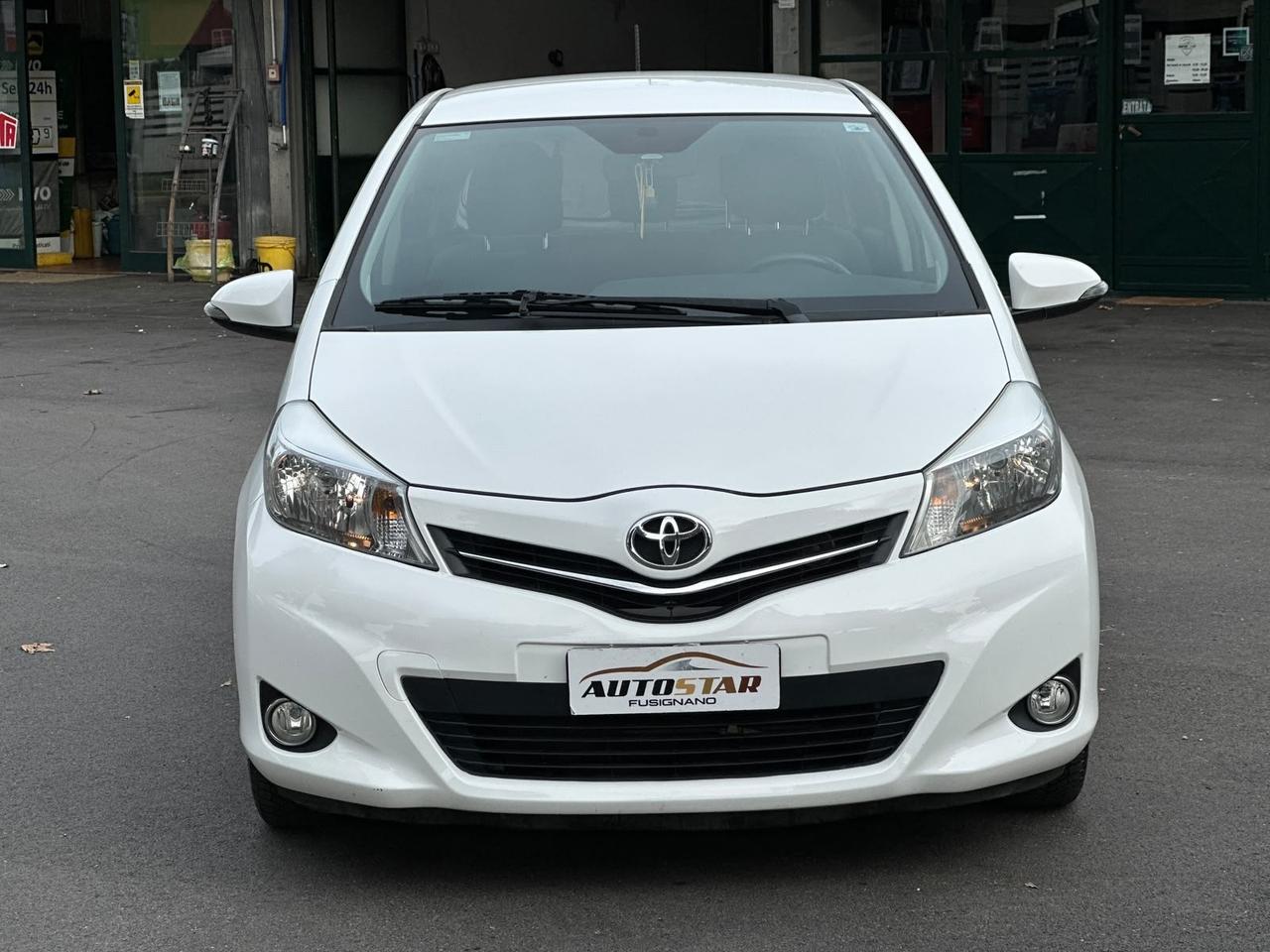 Toyota Yaris 1.0 5 porte Active