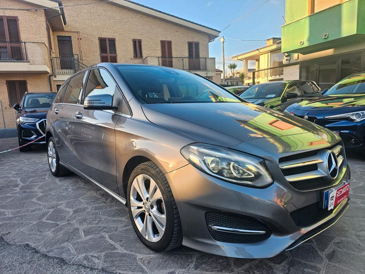 Mercedes-benz B 180 d Premium