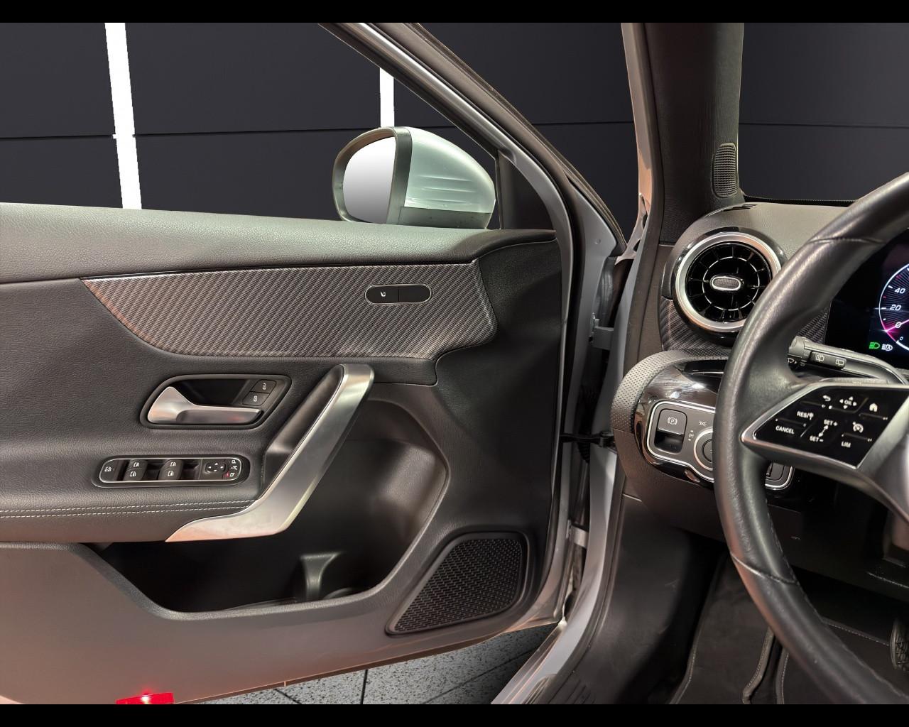 Mercedes-Benz A 180D Automatic Advanced