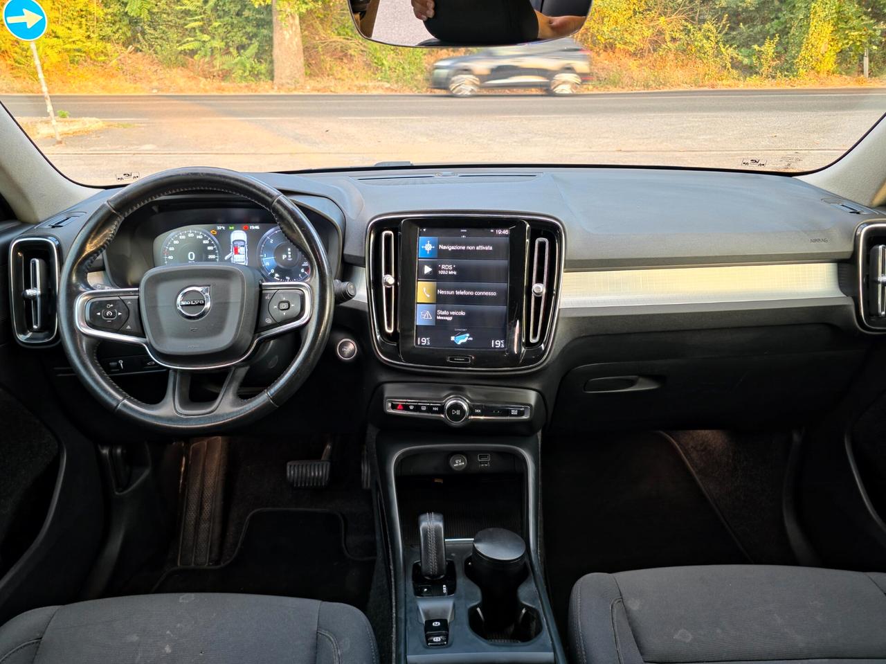 Volvo XC40 D3 Geartronic R-design CV-150 E6 Automatica NEO 2020
