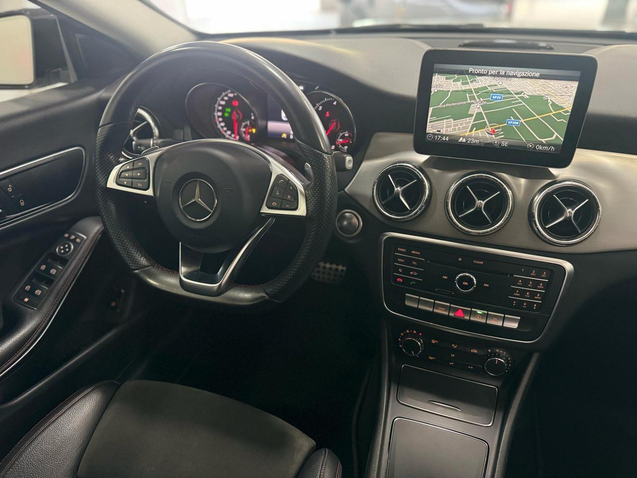 Mercedes-benz CLA 200 CLA 200 d 4Matic Automatic Premium