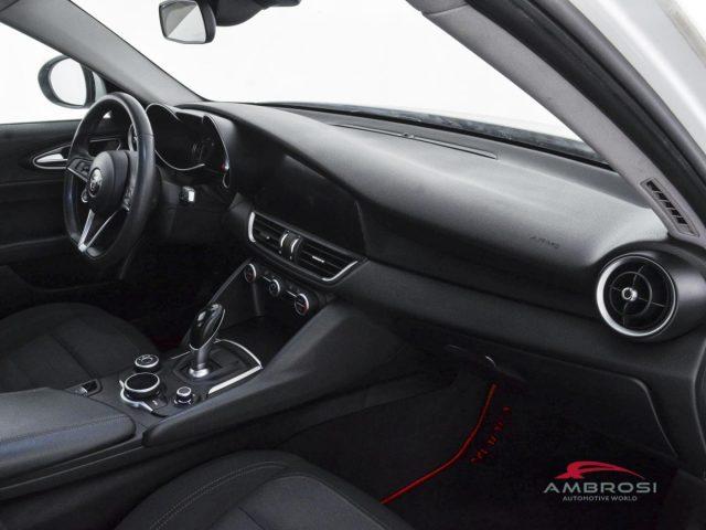 ALFA ROMEO Giulia 2.2 Turbodiesel 150 CV auto - PER OPERATORI DEL SE